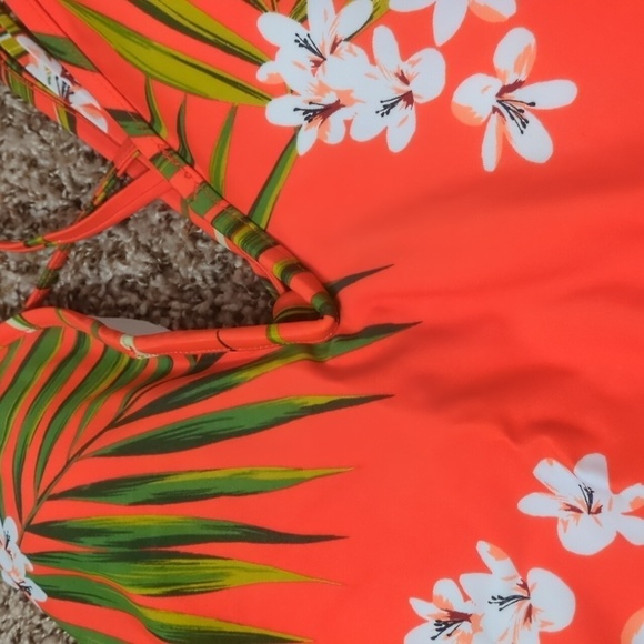 Kona sol red orange tropical floral v wire one piece open tie back swim suit 💋 - Picture 3 of 7